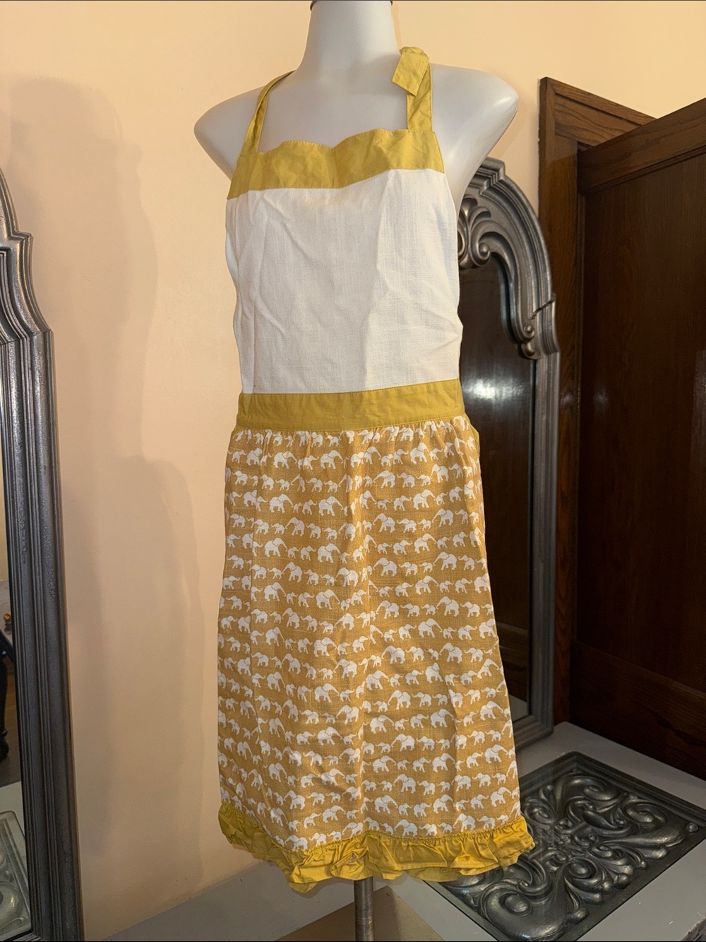 Envogue Elephant Print Apron Yellow White Ruffle